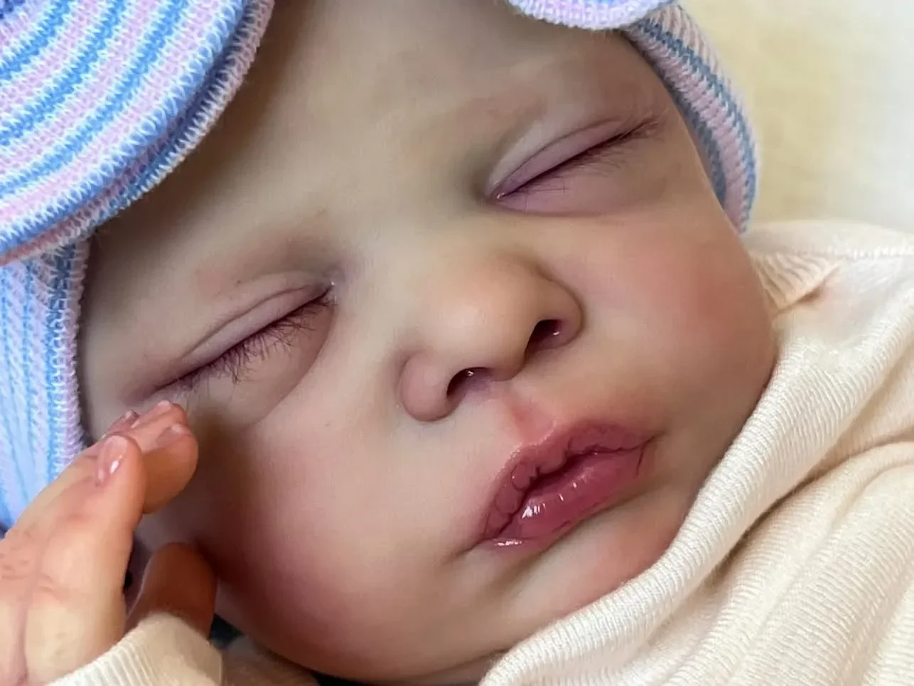 45cm ロミー リボーンドール 完成品 睡眠状態の赤ちゃん - Baby Products Drawing のレビューと価格