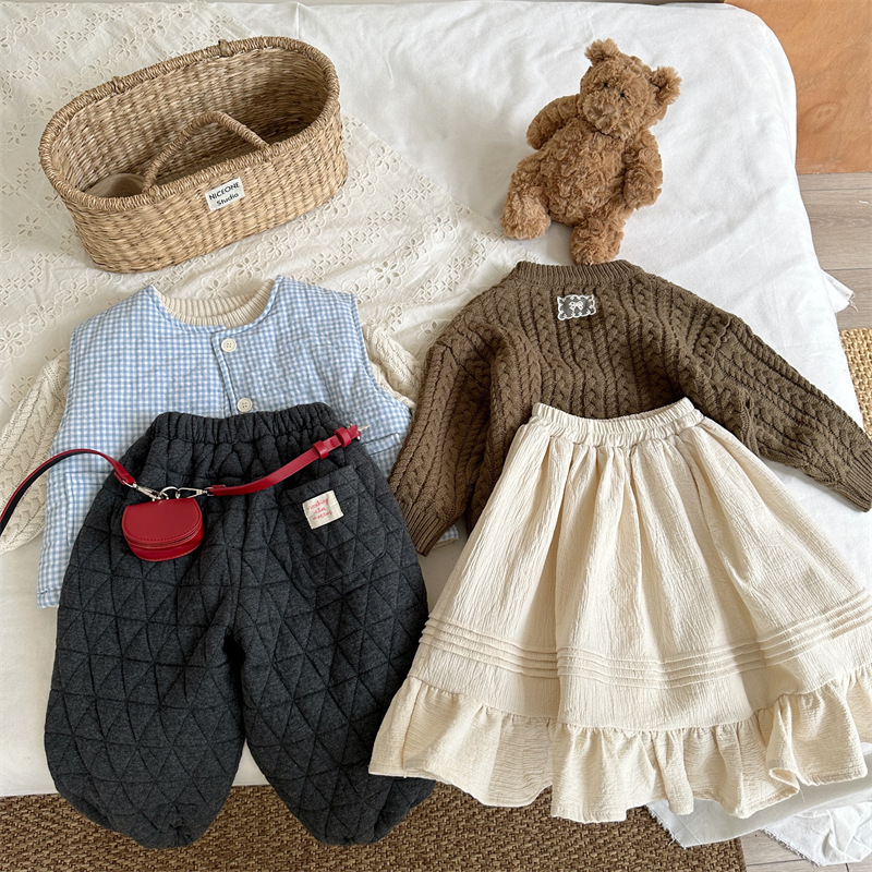 2025年冬新作 子供用ダイヤモンド格子柄コットンベルベット - Baby Products Korean のレビューと価格
